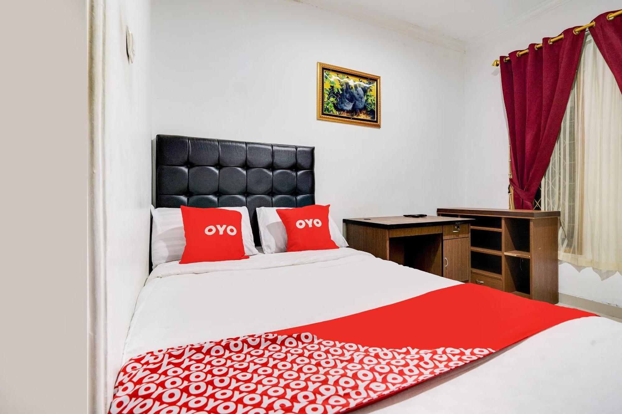 Hotel Oyo Life 91994 Sawerigading Jatinangor Syariah à Sayang Extérieur photo