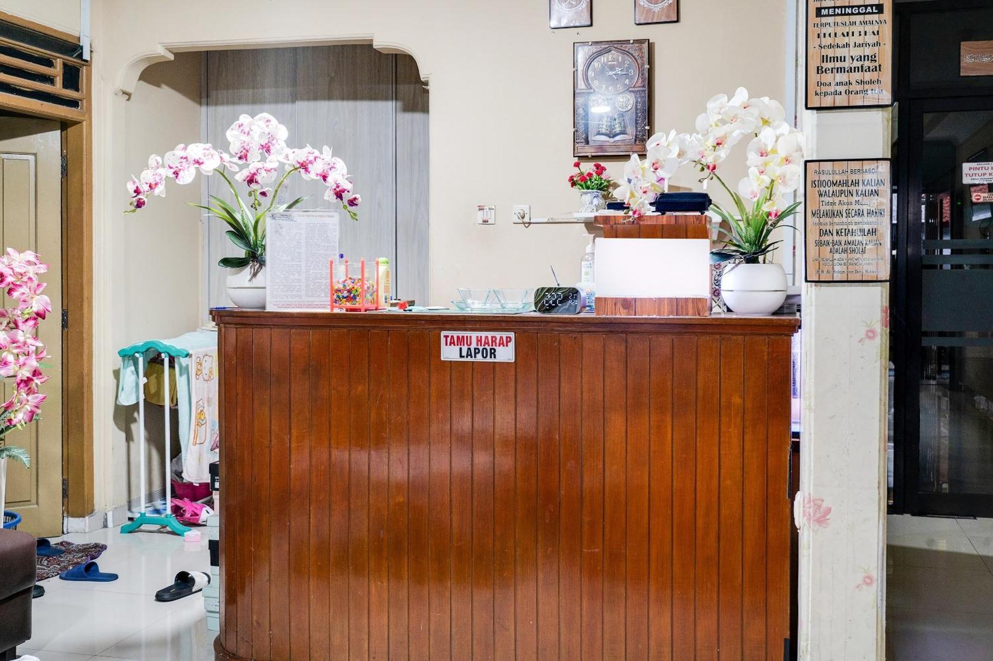 Hotel Oyo Life 91994 Sawerigading Jatinangor Syariah à Sayang Extérieur photo