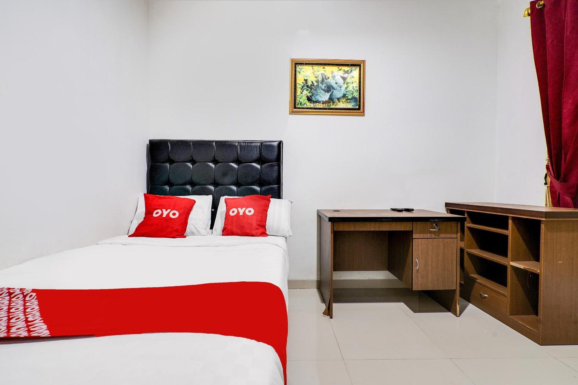 Hotel Oyo Life 91994 Sawerigading Jatinangor Syariah à Sayang Extérieur photo