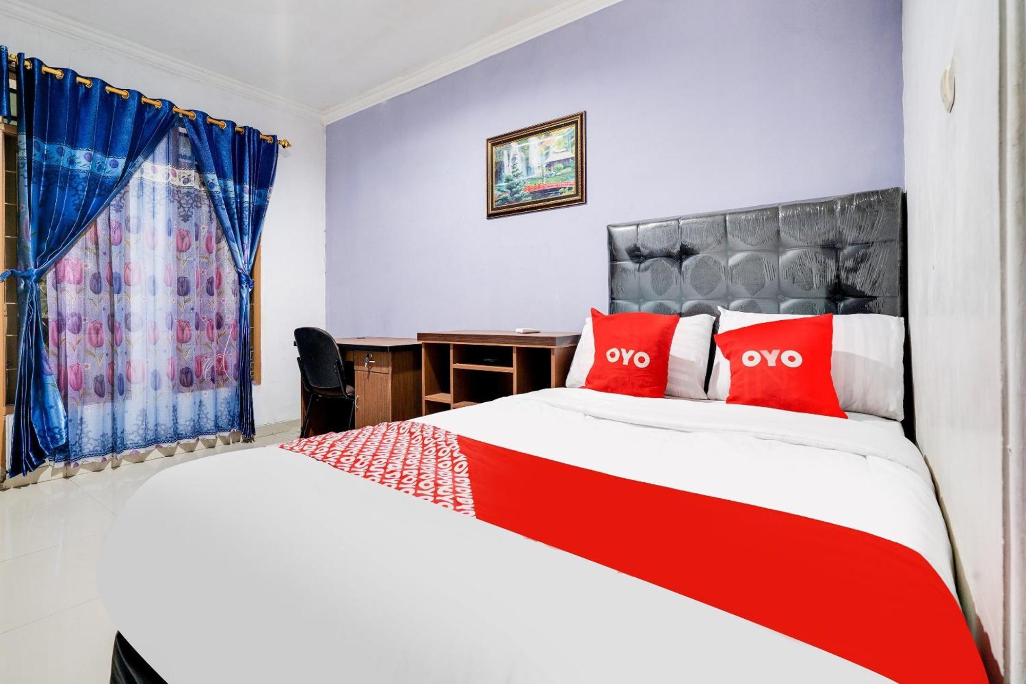 Hotel Oyo Life 91994 Sawerigading Jatinangor Syariah à Sayang Extérieur photo